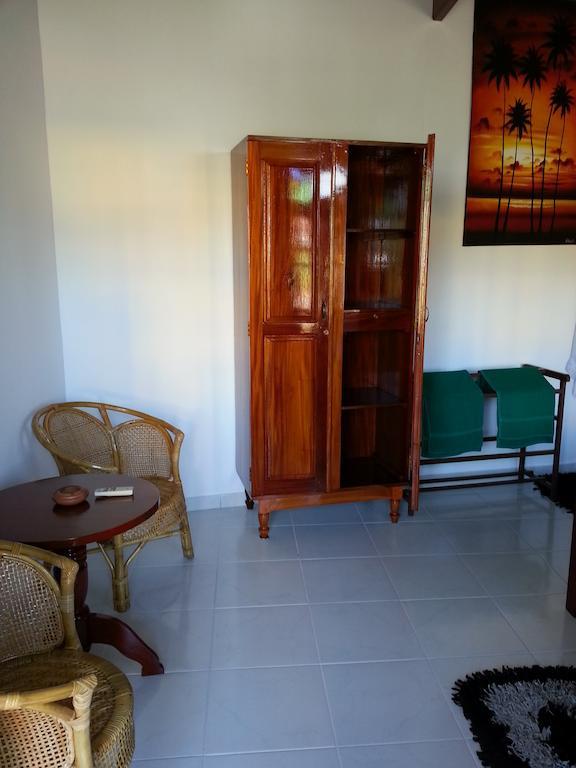 Main Reef Guest House Хіккадува Номер фото