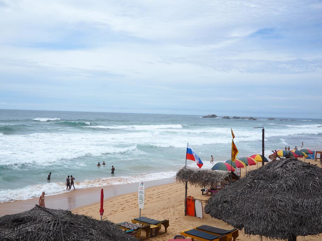 Main Reef Guest House Хіккадува Екстер'єр фото