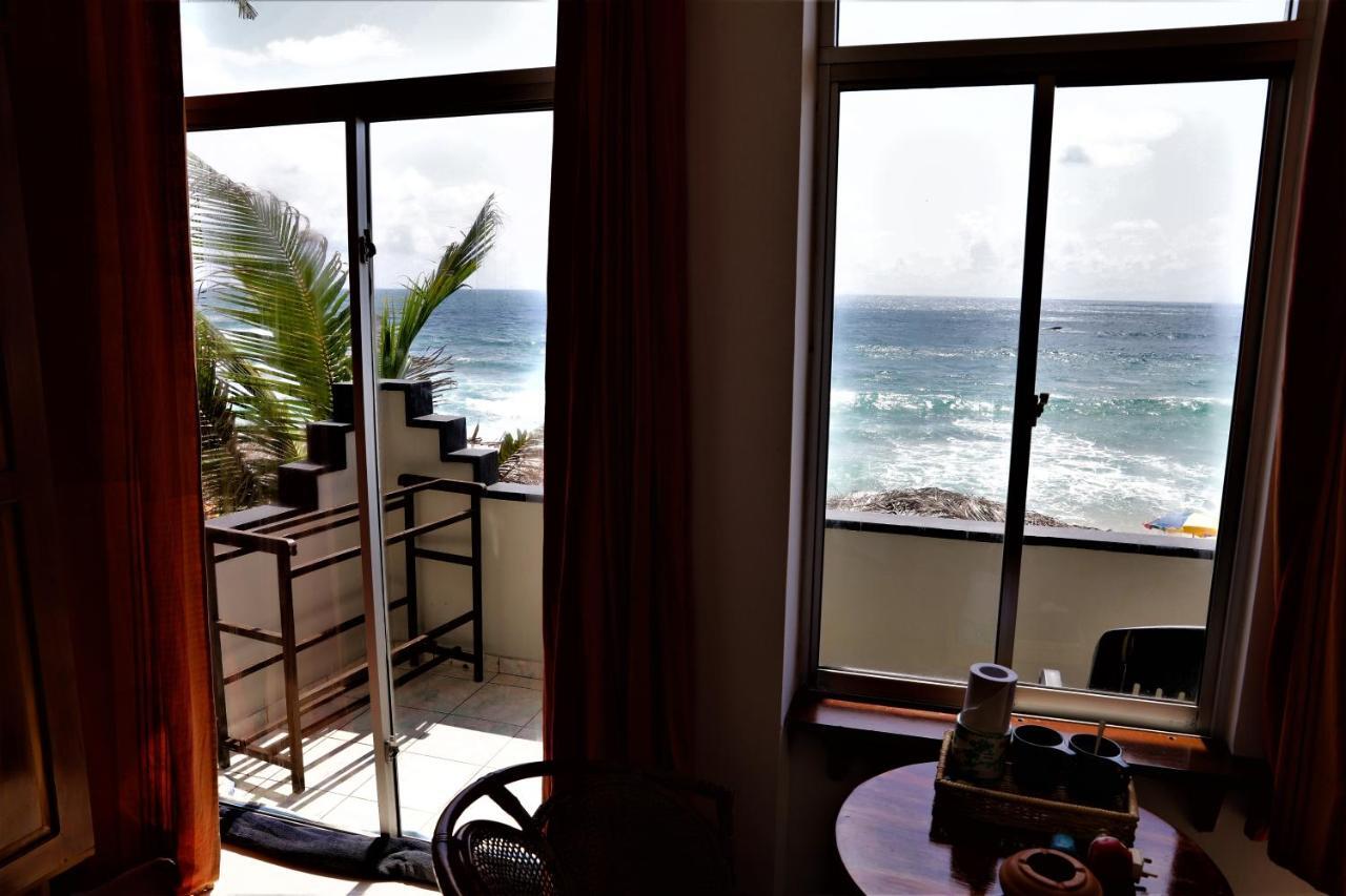Main Reef Guest House Хіккадува Екстер'єр фото